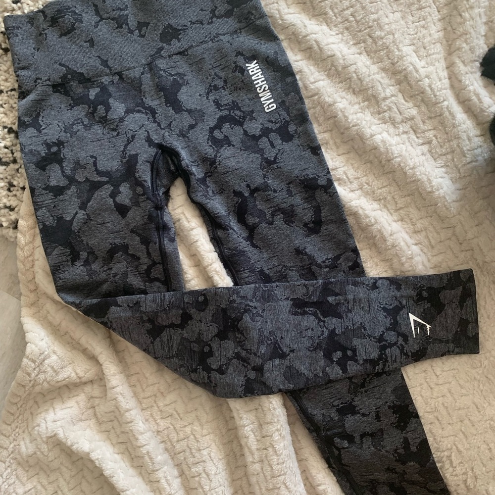 Gymshark Flex Animal Print Leggings (Scrunch Butt)